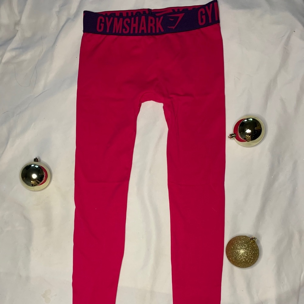 COPY - Gym shark leggings!